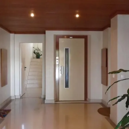 Urb. Nova, Lote 5 * Armação de Pêra