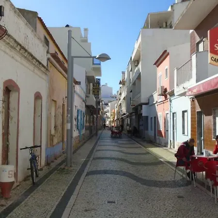 Urb. Nova, Lote 5 * Armação de Pêra