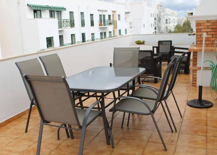 Urb. Nova, Lote 5 * Armação de Pêra