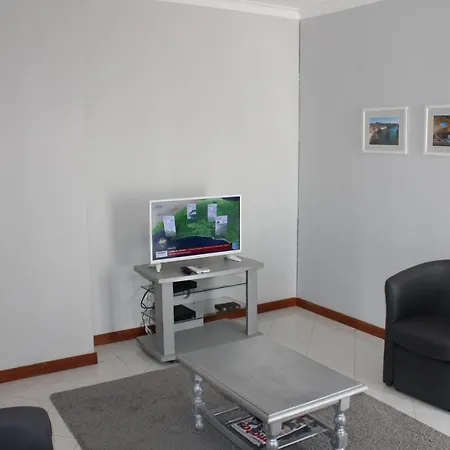 Urb. Nova, Lote 5 * Armação de Pêra