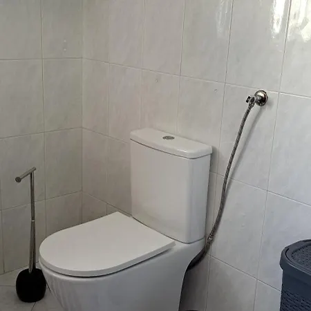 Urb. Nova, Lote 5 * Armação de Pêra