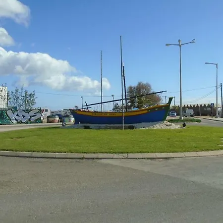 Urb. Nova, Lote 5 * Armação de Pêra